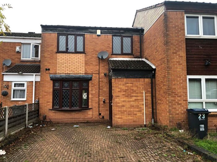 3 Bedroom Terraced House For Sale In Hole Farm Way, Birmingham, West Midlands, B38