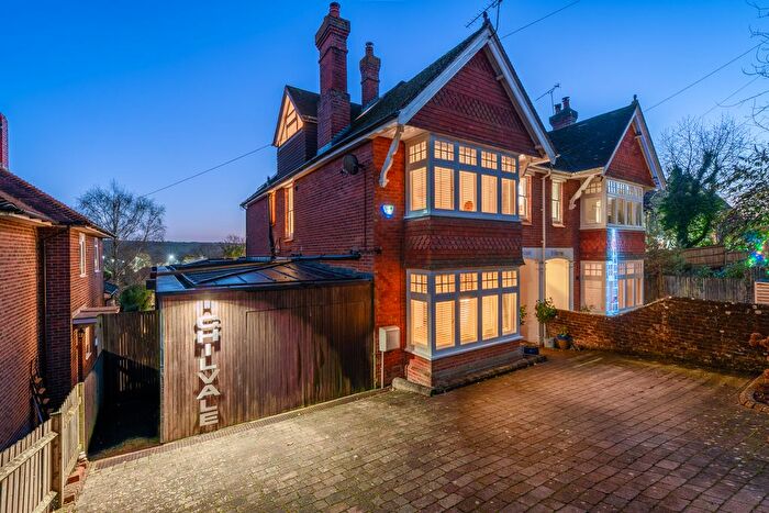 5 Bedroom Semi-detached House For Sale In Petersfield Road, Winchester, SO23