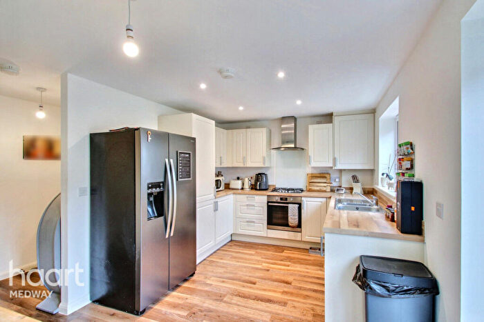 3 Bedroom Semi-Detached House For Sale In Worrall Drive, Rochester, ME1