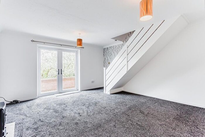 3 Bedroom Semi-Detached House To Rent In Winmarith Court, Royston, Barnsley, South Yorkshire, S71