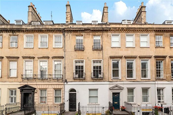 3 Bedroom Terraced House To Rent In Pierrepont Street, Bath, Somerset, BA1