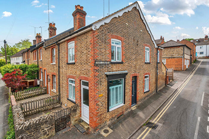 2 Bedroom End Of Terrace House For Sale In Cline Road, Guildford, GU1