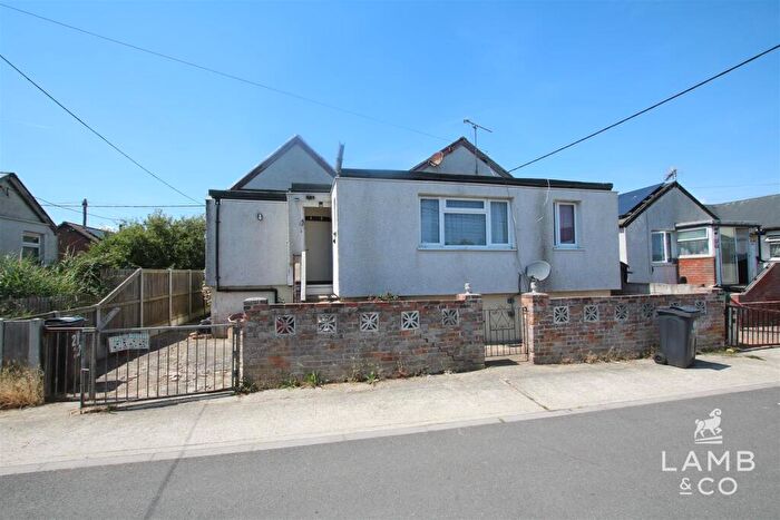 4 Bedroom Detached Bungalow For Sale In Talbot Avenue, Jaywick, Clacton-On-Sea, CO15