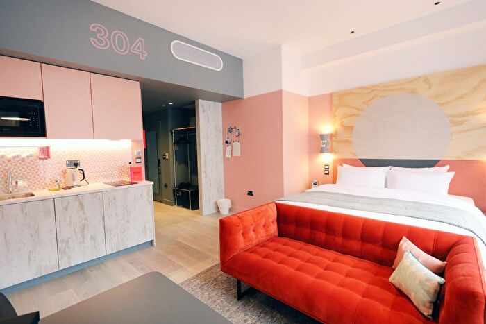 1 Bedroom Flat To Rent In Queens Terrace, Southampton, SO14