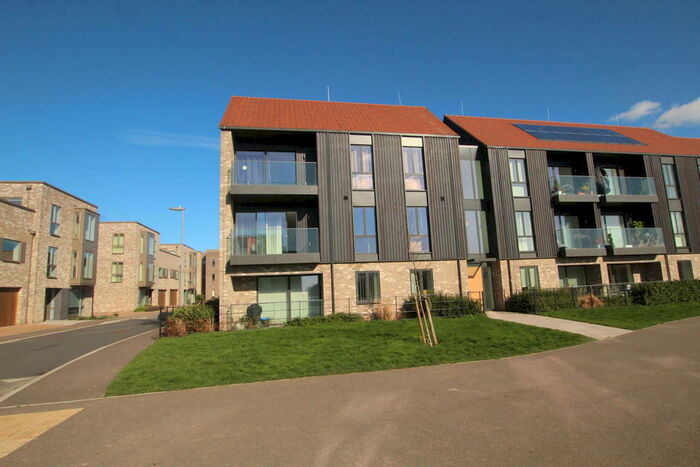 2 Bedroom Apartment To Rent In Urwin Gardens, Cambridge, CB2