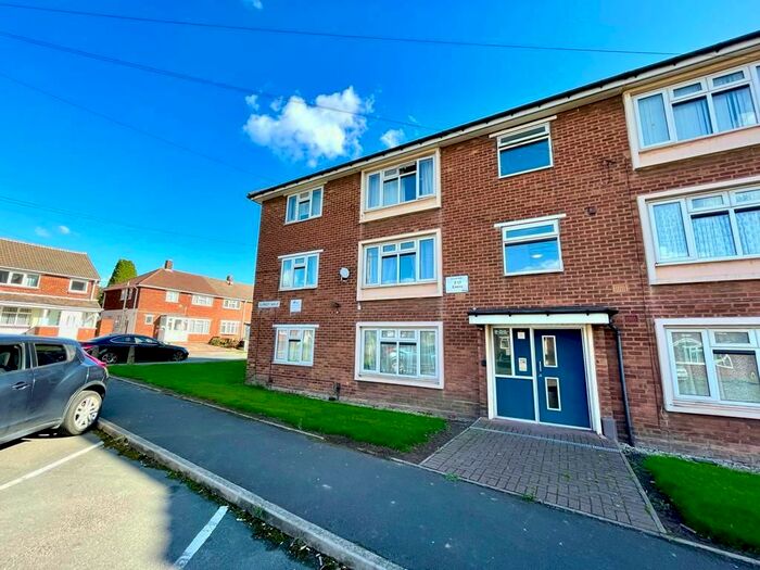 2 Bedroom Flat To Rent In Surrey Walk, Aldridge, Walsall, WS9