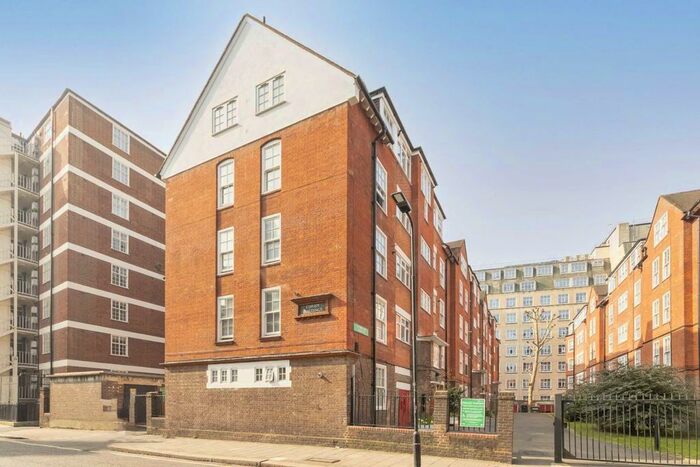 1 Bedroom Flat To Rent In Herbrand Street, London, WC1N