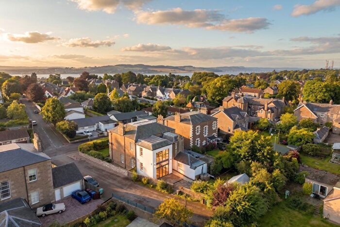 5 Bedroom Flat For Sale In Fintry Place, Broughty Ferry, DD5