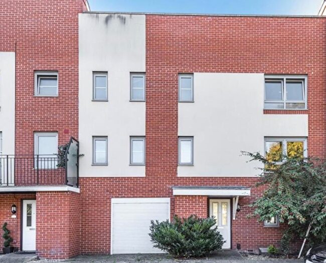 4 Bedroom Terraced House To Rent In Curzon Street, Readings, RG30