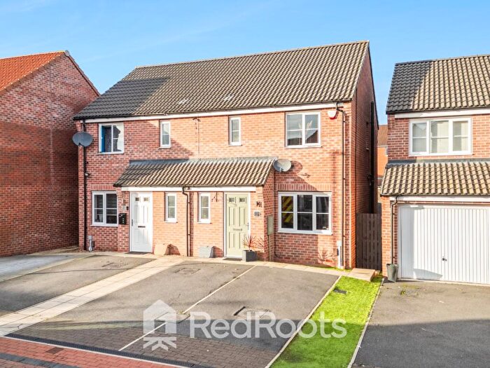 3 Bedroom Semi-Detached House For Sale In Union Drive, Scawthorpe, Doncaster, DN5