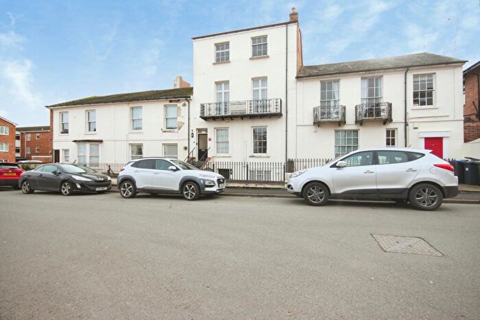 2 Bedroom Flat For Sale In Charlotte Street, Leamington Spa, Warwickshire, CV31