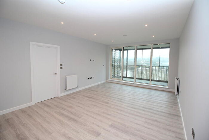 2 Bedroom Apartment To Rent In Radford Way, CM12