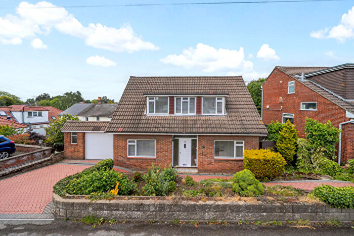 4 Bedroom Detached House For Sale In Broad Lane, Dartford, Kent, DA2