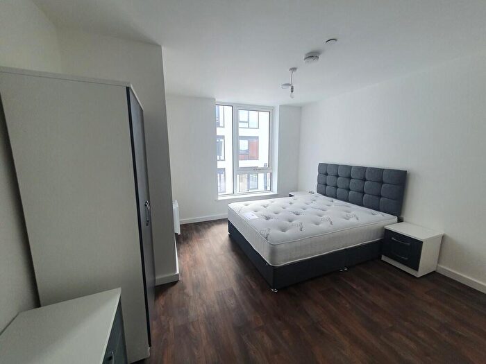 2 Bedroom Apartment To Rent In Moseley Gardens, Moseley Street, Digbeth, B12