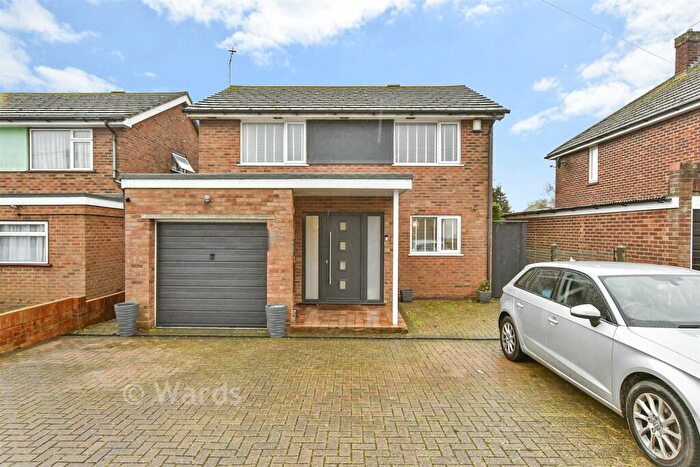 4 Bedroom Detached House For Sale In Rydal Avenue, Ramsgate, Kent, CT11