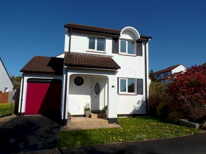 Detached House To Rent In Honeysuckle Close, Roundswell, Barnstaple, EX31
