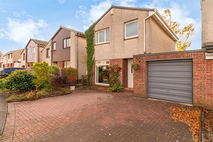 3 Bedroom Property For Sale In Buckstone Loan, Buckstone, Edinburgh, EH10