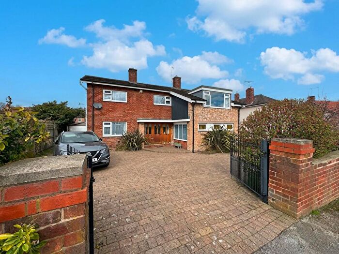 5 Bedroom Detached House For Sale In Dunstan Crescent, Worksop, S80