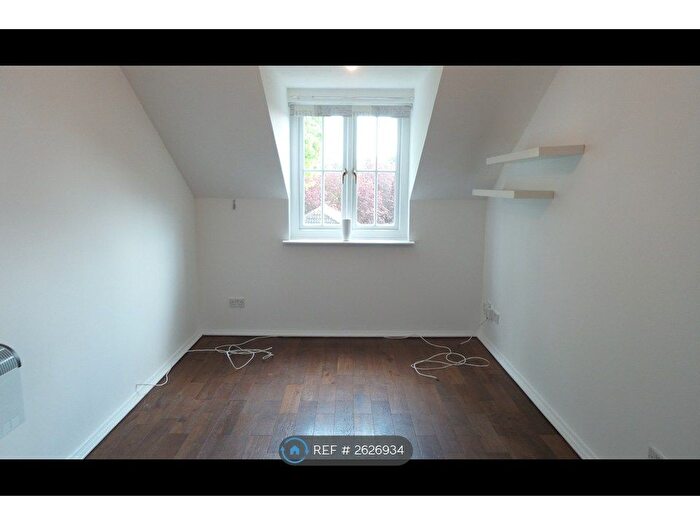 1 Bedroom Flat To Rent In Rosemont Close, Letchworth Garden City, SG6