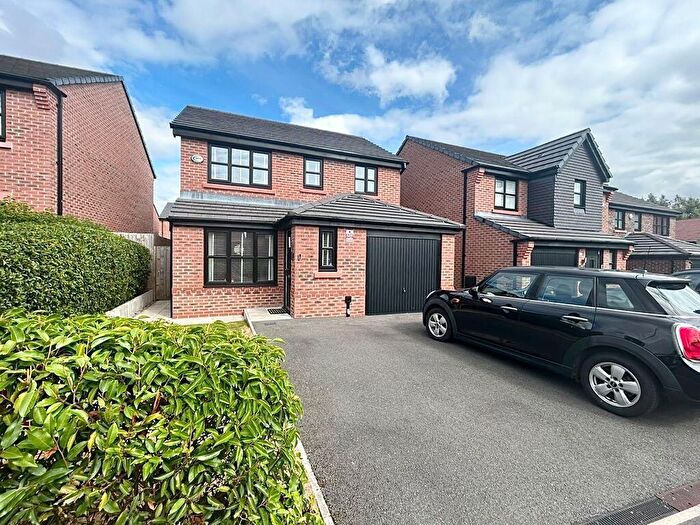 3 Bedroom Detached House To Rent In Arkwright Way, Manchester, M27