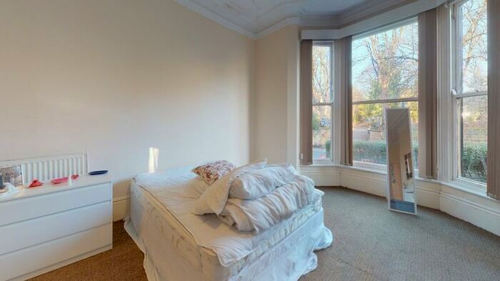 3 Bedroom Flat To Rent In St Michaels Road, Headingley, Leeds, LS6