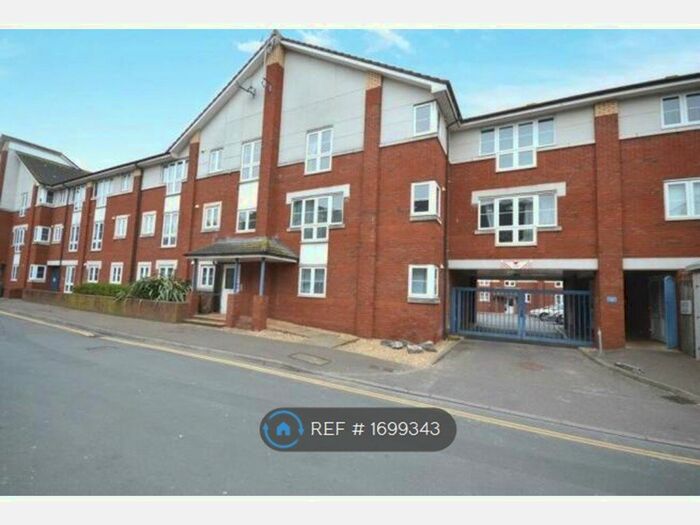 1 Bedroom Flat To Rent In Eveleighs Court, Exeter, EX4