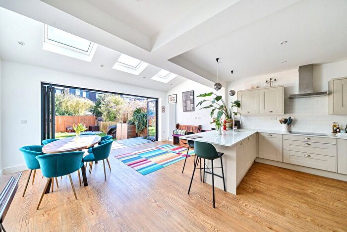 4 Bedroom End Of Terrace House To Rent In Waldegrave Road, Teddington, TW11