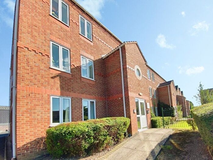 2 Bedroom Flat To Rent In Essex House, Darwin Close York, YO31