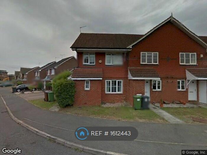 3 Bedroom End Of Terrace House To Rent In Kensington Way, Borehamwood, WD6