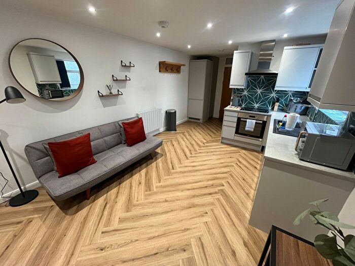 1 Bedroom Property To Rent In Walter Road, Deacon House, SA1