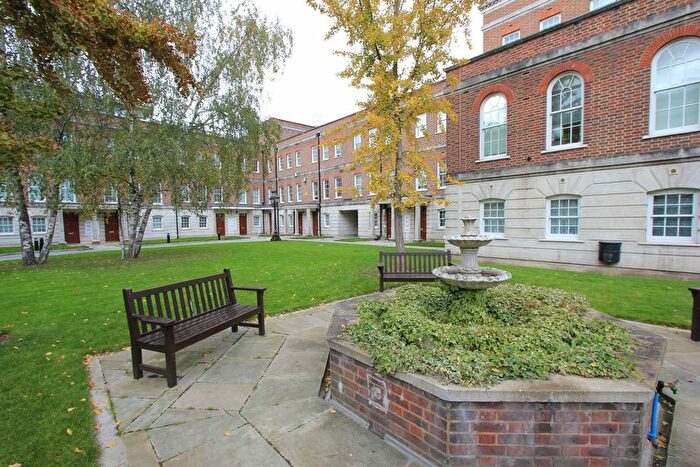 1 Bedroom Flat To Rent In Jewel Square, Wapping, E1W
