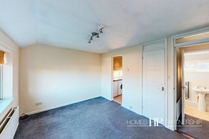 1 Bedroom Flat To Rent In Goodwin Close, Bewbush, RH11