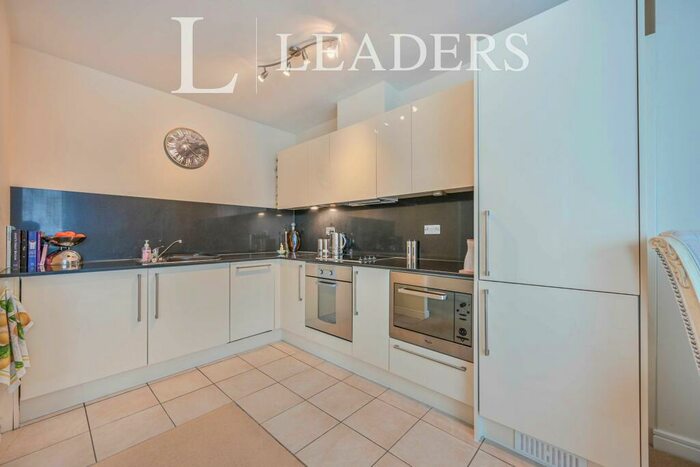 2 Bedroom Apartment To Rent In Centenary Plaza, Holliday Street, B1