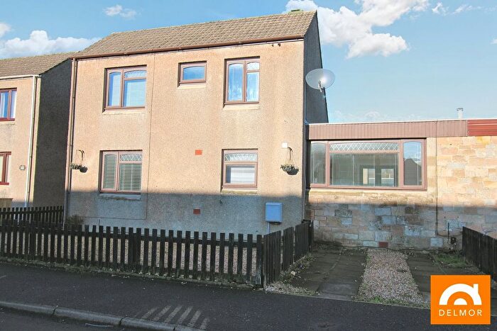 3 Bedroom Semi-Detached House For Sale In West Park Avenue, Leslie, KY6