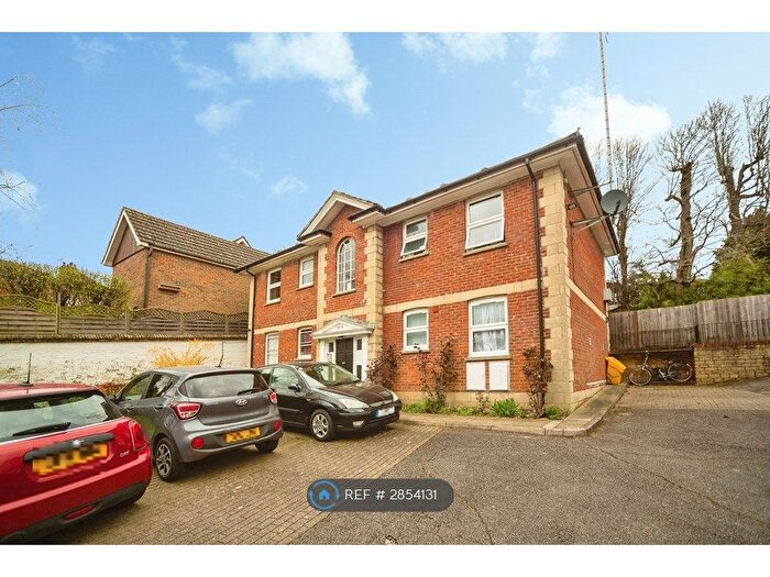 1 Bedroom Flat To Rent In Woodbury Park Road, Tunbridge Wells, TN4