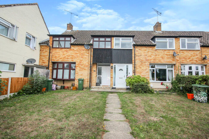 3 Bedroom Terraced House To Rent In Greenway, Billericay, CM11
