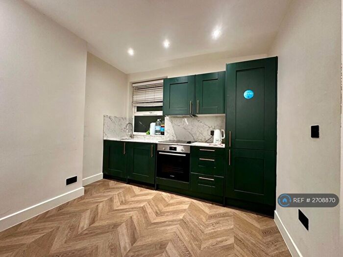 1 Bedroom Flat To Rent In Kimberly Gardens, London, N4