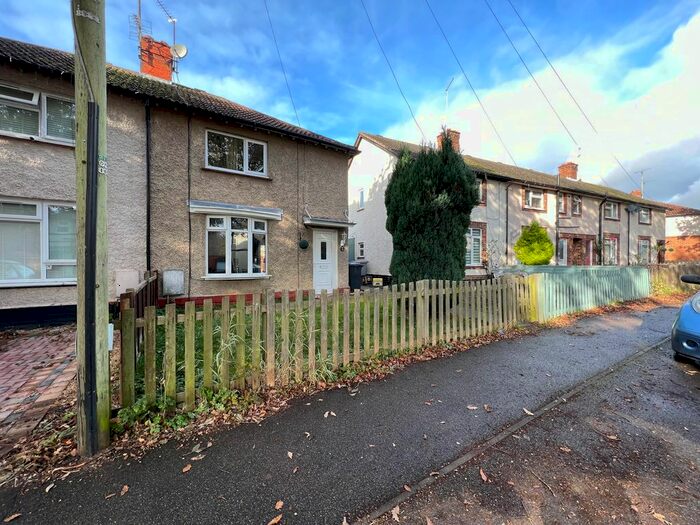 2 Bedroom Semi-Detached House To Rent In Oak Road, Kettering, NN15