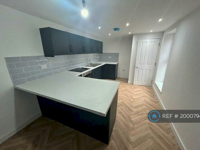 3 Bedroom Flat To Rent In Fire Station Close, Portsmouth, PO6