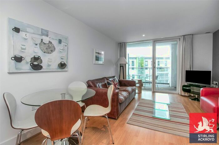 1 Bedroom Flat To Rent In Empire Square East, Empire Square, London, SE1