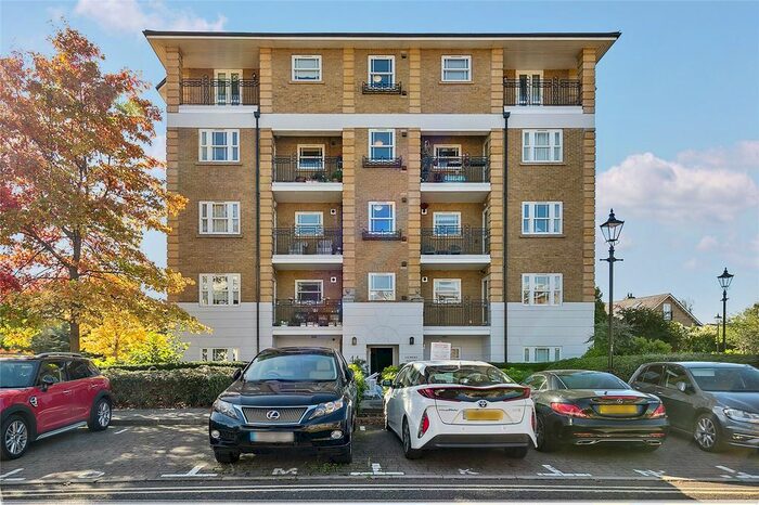 2 Bedroom Flat To Rent In Gilbert House, Trinity Church Road, London, SW13