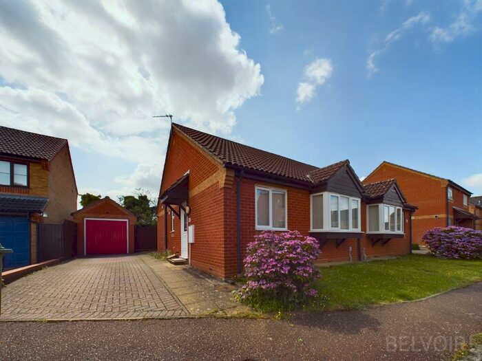 2 Bedroom Bungalow To Rent In Ashtree Close, Attleborough, NR17