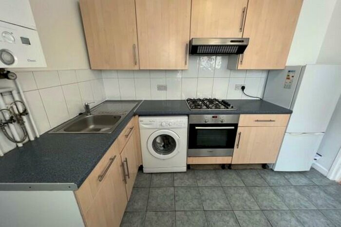 1 Bedroom Flat To Rent In Blanche Street Cardiff, CF24