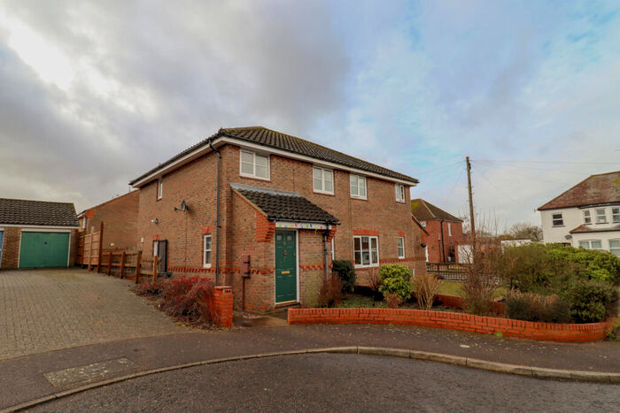 3 Bedroom Semi-Detached House To Rent In Green Road, Newmarket, CB8