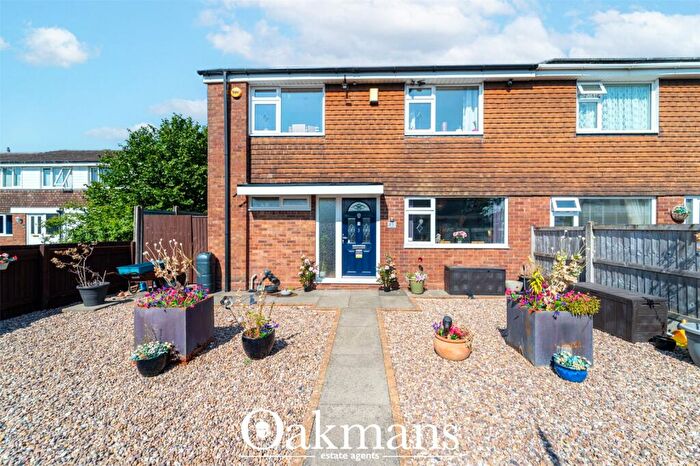 4 Bedroom Semi Detached House For Sale In Rainford Way, Birmingham, B38