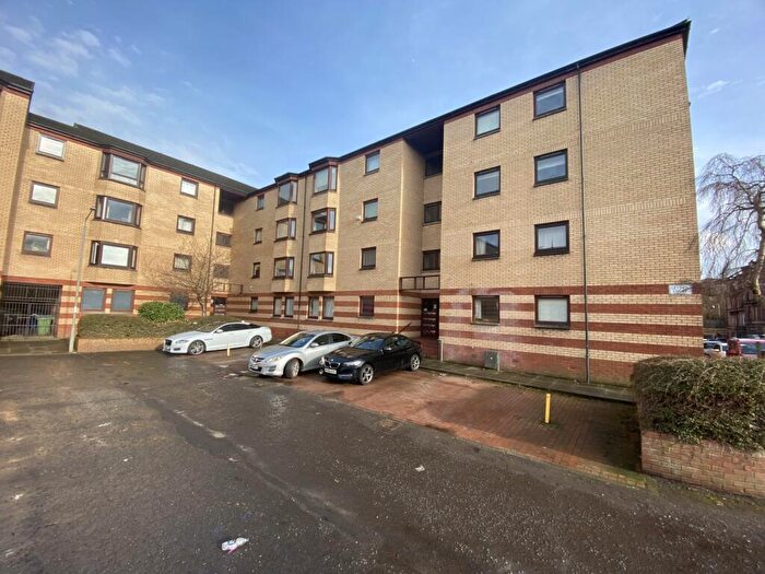 2 Bedroom Flat To Rent In Leyden Court, Maryhill, Glasgow, G20