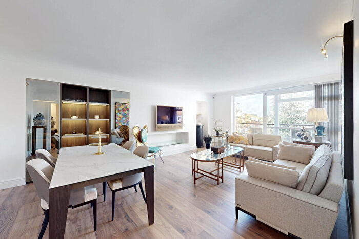 3 Bedroom Apartment For Sale In Walsingham, St. Johns Wood Park, London, NW8
