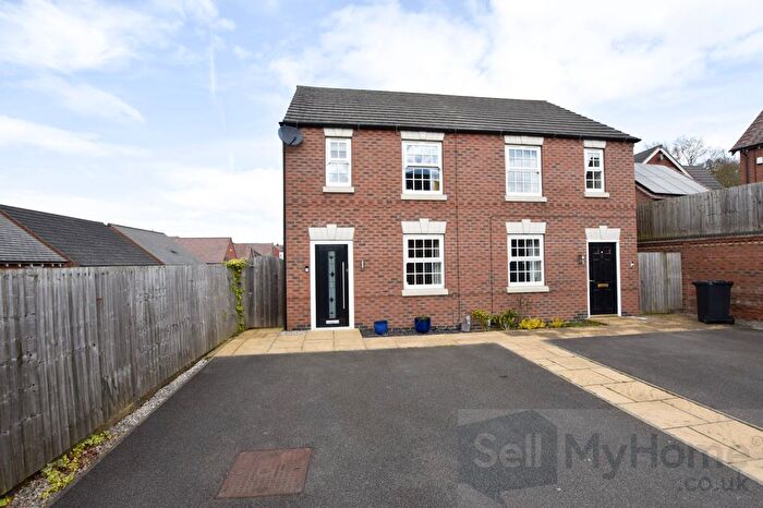3 Bedroom Semi Detached House For Sale In St. Martins Close, Church Gresley, Swadlincote, Derbyshire, DE11