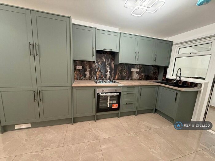 3 Bedroom Terraced House To Rent In Shelley Close, Basingstoke, RG24