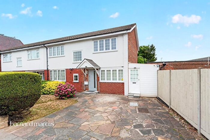 4 Bedroom Semi-Detached House For Sale In Motspur Park, New Malden, KT3